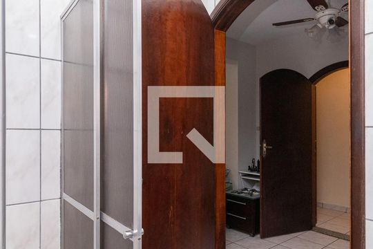 Banheiro da Suíte de casa à venda com 1 quarto, 100m² em Vila Nhocuné, São Paulo