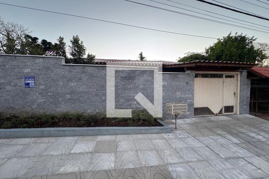 Fachada de casa à venda com 3 quartos, 105m² em Santo Andre, São Leopoldo