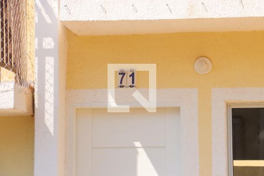 Fachada de casa de condomínio para alugar com 2 quartos, 52m² em Chácara Ondas Verdes, Cotia