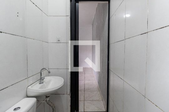 Banheiro de casa para alugar com 1 quarto, 42m² em Cidade Nova São Miguel, São Paulo