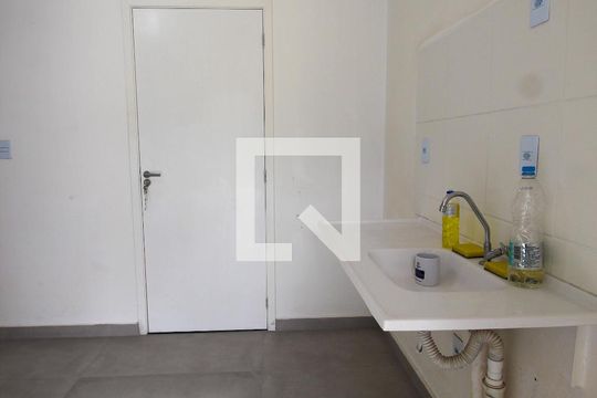Sala/Cozinha de apartamento à venda com 2 quartos, 32m² em Jardim Monte Kemel, São Paulo