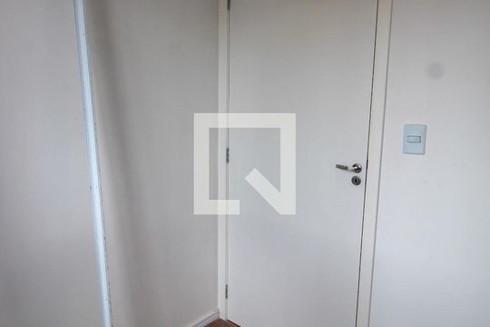 Quarto 1 de apartamento à venda com 2 quartos, 32m² em Jardim Monte Kemel, São Paulo