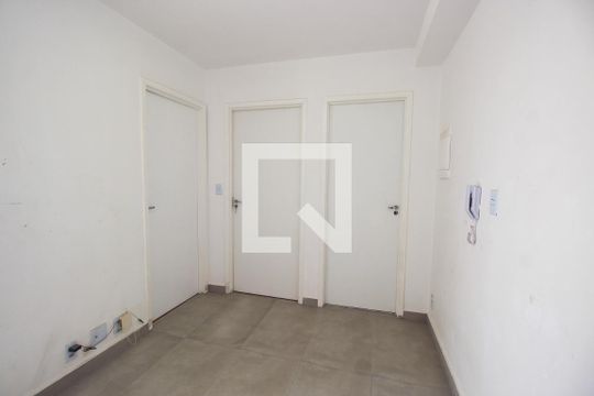 Sala/Cozinha de apartamento à venda com 2 quartos, 32m² em Jardim Monte Kemel, São Paulo