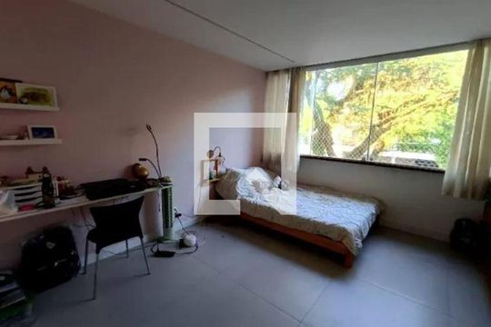 Casa à venda com 4 quartos, 141m² em Recreio dos Bandeirantes, Rio de Janeiro