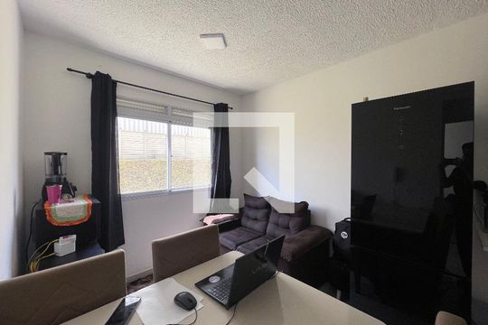 Sala/Cozinha de apartamento para alugar com 2 quartos, 32m² em Colônia (zona Leste), São Paulo