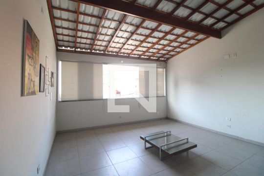 Sala de casa à venda com 3 quartos, 125m² em Campo Grande, São Paulo