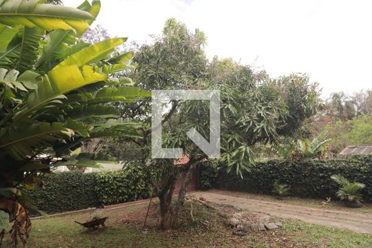 Quintal de casa à venda com 3 quartos, 228m² em Cecap, Jundiaí