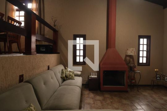 Sala de casa à venda com 3 quartos, 228m² em Cecap, Jundiaí