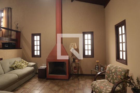 Sala de casa à venda com 3 quartos, 228m² em Cecap, Jundiaí