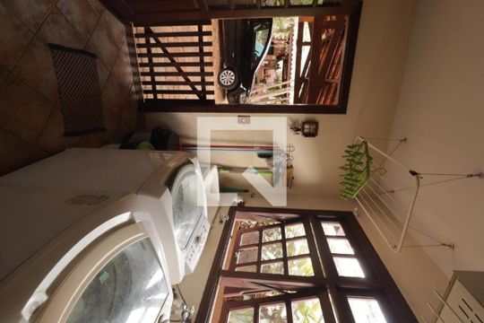 Área de Serviço de casa à venda com 3 quartos, 228m² em Cecap, Jundiaí