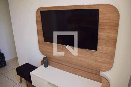 Sala de apartamento para alugar com 2 quartos, 45m² em Parque dos Lagos, Ribeirão Preto