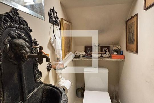 Lavabo de casa à venda com 4 quartos, 400m² em Vila Olímpia, São Paulo