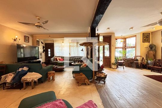 Sala de casa à venda com 4 quartos, 400m² em Vila Olímpia, São Paulo