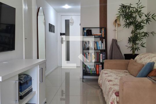 Sala de apartamento para alugar com 1 quarto, 55m² em Icaraí, Niterói