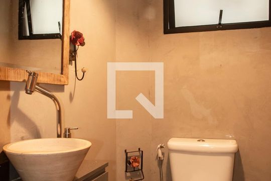 Lavabo de casa à venda com 3 quartos, 381m² em Planalto Paulista, São Paulo