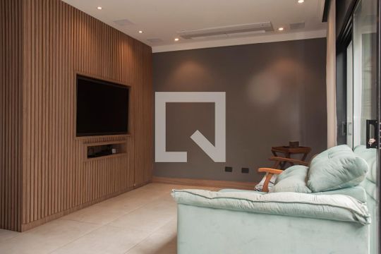 Sala de casa à venda com 3 quartos, 381m² em Planalto Paulista, São Paulo