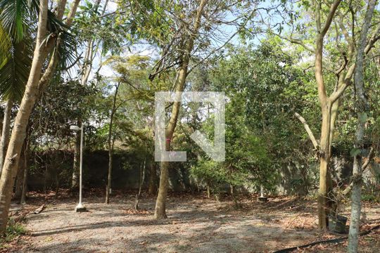 Quintal de casa de condomínio para alugar com 5 quartos, 300m² em Jardim Colibri, Cotia