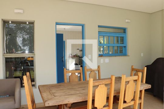 Área Gourmet de casa de condomínio para alugar com 5 quartos, 300m² em Jardim Colibri, Cotia