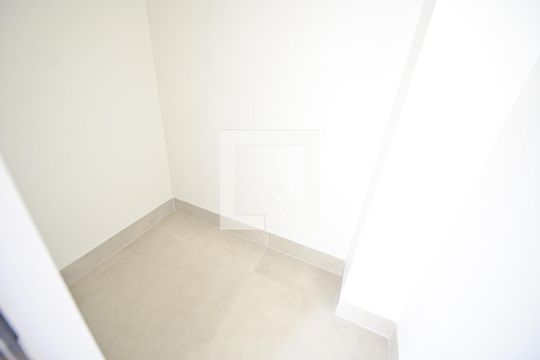 Sala de casa de condomínio para alugar com 3 quartos, 153m² em Vila Rosa, Goiânia