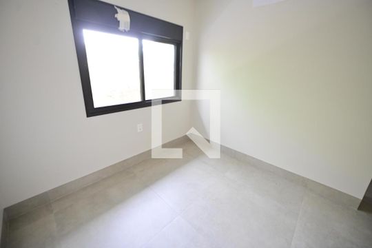 Suíte 1 de casa de condomínio para alugar com 3 quartos, 153m² em Vila Rosa, Goiânia