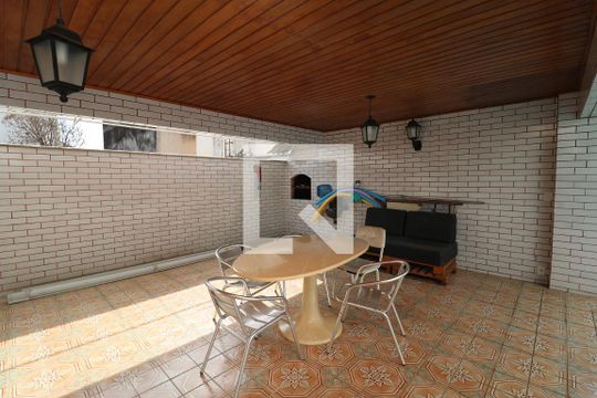 Área externa de casa à venda com 5 quartos, 300m² em Portuguesa, Rio de Janeiro