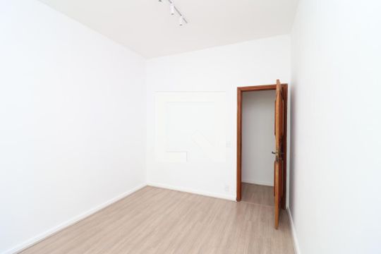 Quarto 1 de casa à venda com 5 quartos, 300m² em Portuguesa, Rio de Janeiro