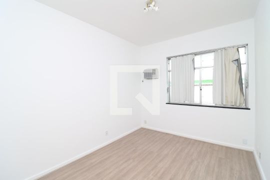 Quarto 2 de casa à venda com 5 quartos, 300m² em Portuguesa, Rio de Janeiro