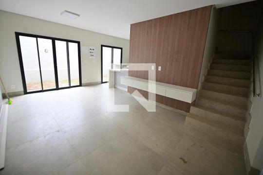 Sala de casa de condomínio para alugar com 3 quartos, 153m² em Vila Rosa, Goiânia