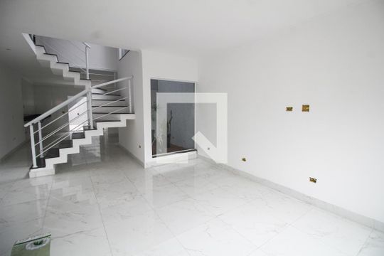 Sala de casa à venda com 3 quartos, 120m² em Vila Canero, São Paulo