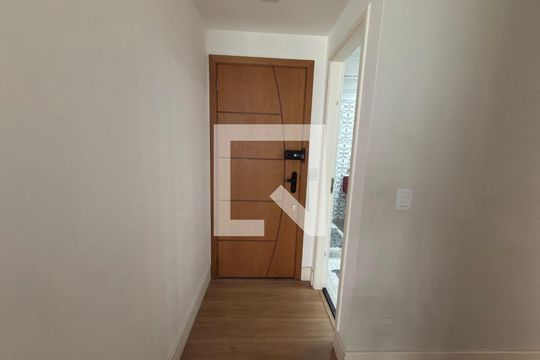 Entrada de apartamento para alugar com 3 quartos, 94m² em Vila Andrade, São Paulo