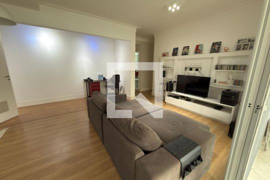 Sala de apartamento para alugar com 3 quartos, 94m² em Vila Andrade, São Paulo