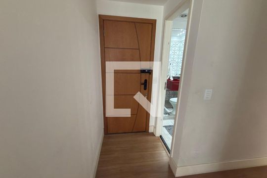 Entrada de apartamento para alugar com 3 quartos, 94m² em Vila Andrade, São Paulo