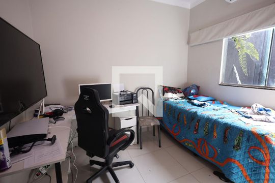 Quarto 2 de casa à venda com 3 quartos, 138m² em Jardim Atlantico, Goiânia
