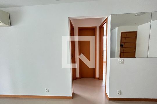 Corredor de apartamento à venda com 2 quartos, 62m² em Cachambi, Rio de Janeiro