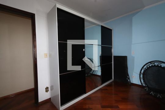 Quarto 3 de casa à venda com 3 quartos, 195m² em Parque Santa Madalena, São Paulo