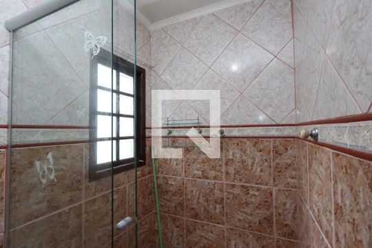 Banheiro da Suíte de casa à venda com 3 quartos, 195m² em Parque Santa Madalena, São Paulo