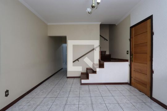 Sala de casa à venda com 3 quartos, 195m² em Parque Santa Madalena, São Paulo