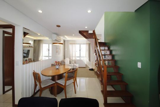 Sala de apartamento à venda com 3 quartos, 145m² em Jardim Itu, Porto Alegre