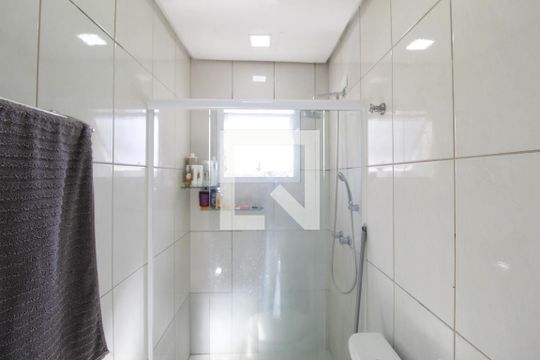 Banheiro de apartamento para alugar com 3 quartos, 145m² em Jardim Itu, Porto Alegre