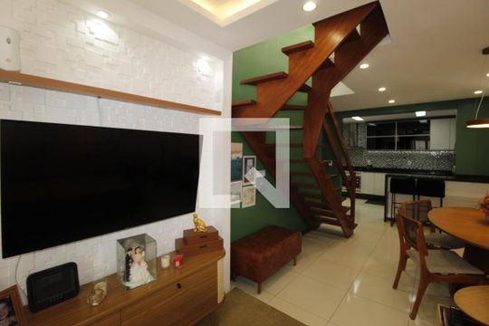 Sala de apartamento para alugar com 3 quartos, 145m² em Jardim Itu, Porto Alegre