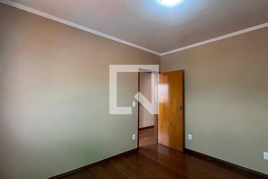 Casa para alugar com 5 quartos, 407m² em Fazenda Santa Cândida, Campinas