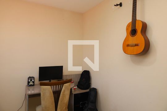 Quarto 3 de casa de condomínio para alugar com 3 quartos, 185m² em Fazenda Aricanduva, São Paulo