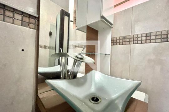 Banheiro de apartamento para alugar com 3 quartos, 87m² em Vila Clementino, São Paulo