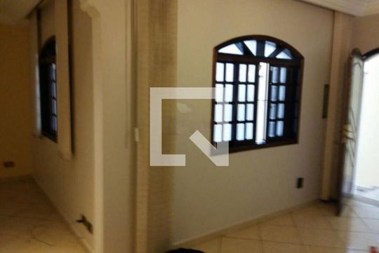 Casa à venda com 3 quartos, 150m² em Jardim Piqueroby, São Paulo