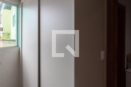 Quarto 2 de casa à venda com 3 quartos, 127m² em Conjunto Helena Antipoff, Belo Horizonte