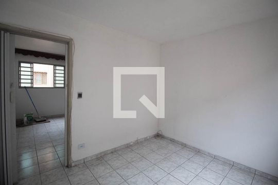 Quarto 1 de apartamento para alugar com 2 quartos, 50m² em Jardim Martins Silva, São Paulo
