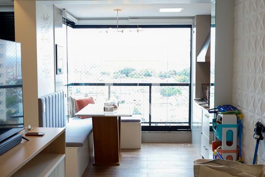 Sala de apartamento à venda com 2 quartos, 62m² em Bela Vista, Osasco