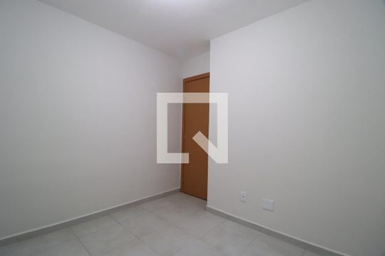 Quarto 2 de apartamento para alugar com 2 quartos, 49m² em Grand Ville, Uberlândia