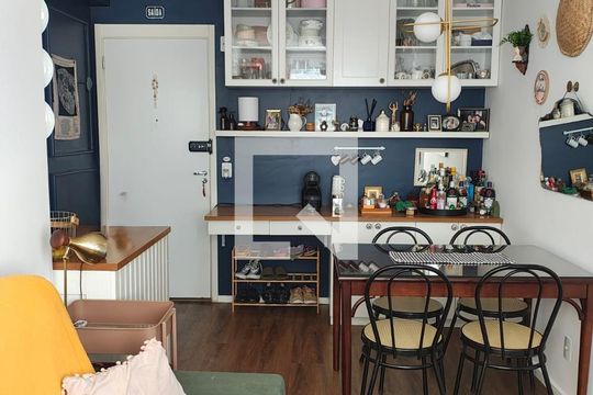 Sala de apartamento à venda com 2 quartos, 43m² em Jardim Monte Alegre, Taboão da Serra