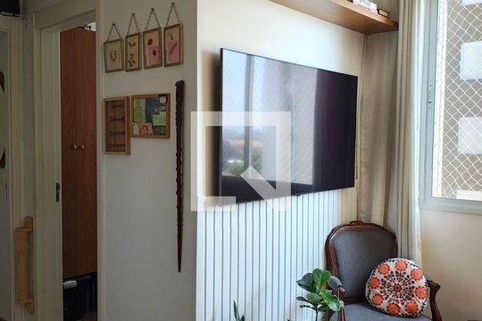 Sala de apartamento à venda com 2 quartos, 43m² em Jardim Monte Alegre, Taboão da Serra